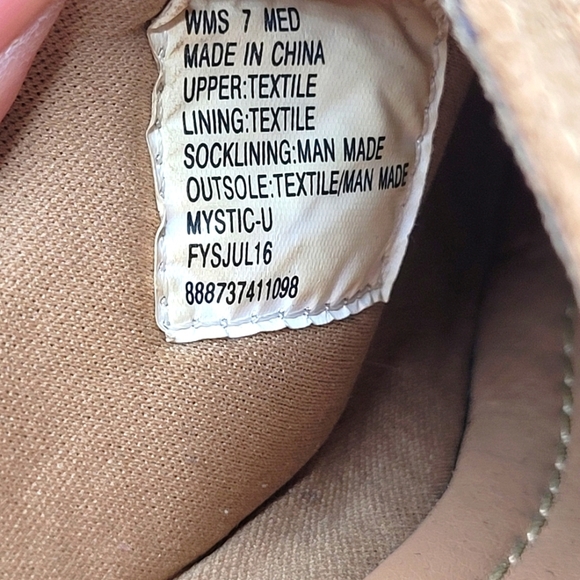 UNIONBAY Brown Suede Clogs with Tassels - Picture 15 of 16